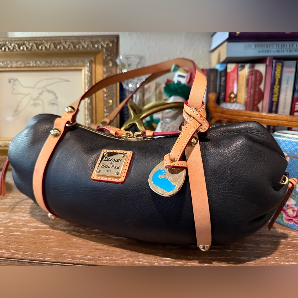 Dooney & Bourke Black Emma Bag Classic Y2K Vintage EUC
